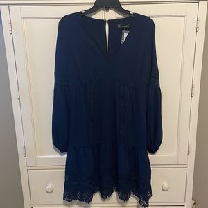 NY&C Medium Long-Sleeved V-Neck Flowy Dress-NWT